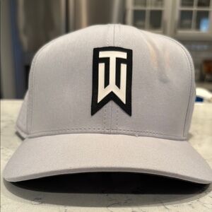 Men’s Nike Tiger Woods golf hat